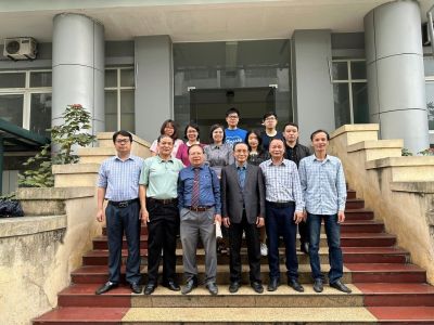 Trung tâm Phát triển sản phẩm thiên nhiên và Công nghệ - Thiết bị