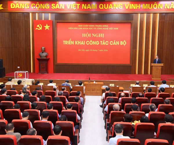 Hội nghị triển khai công tác cán bộ tại Viện Hàn lâm Khoa học và Công nghệ Việt Nam