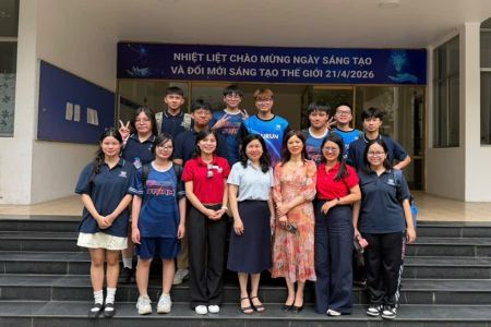 Viện Hóa học tổ chức hoạt động chào mừng các ngày lễ lớn của đất nước trong tháng 5