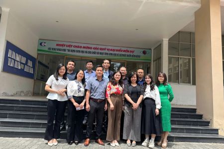 Trung tâm Phổ Cộng hưởng từ hạt nhân