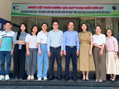 Phòng Vật liệu tiên tiến
